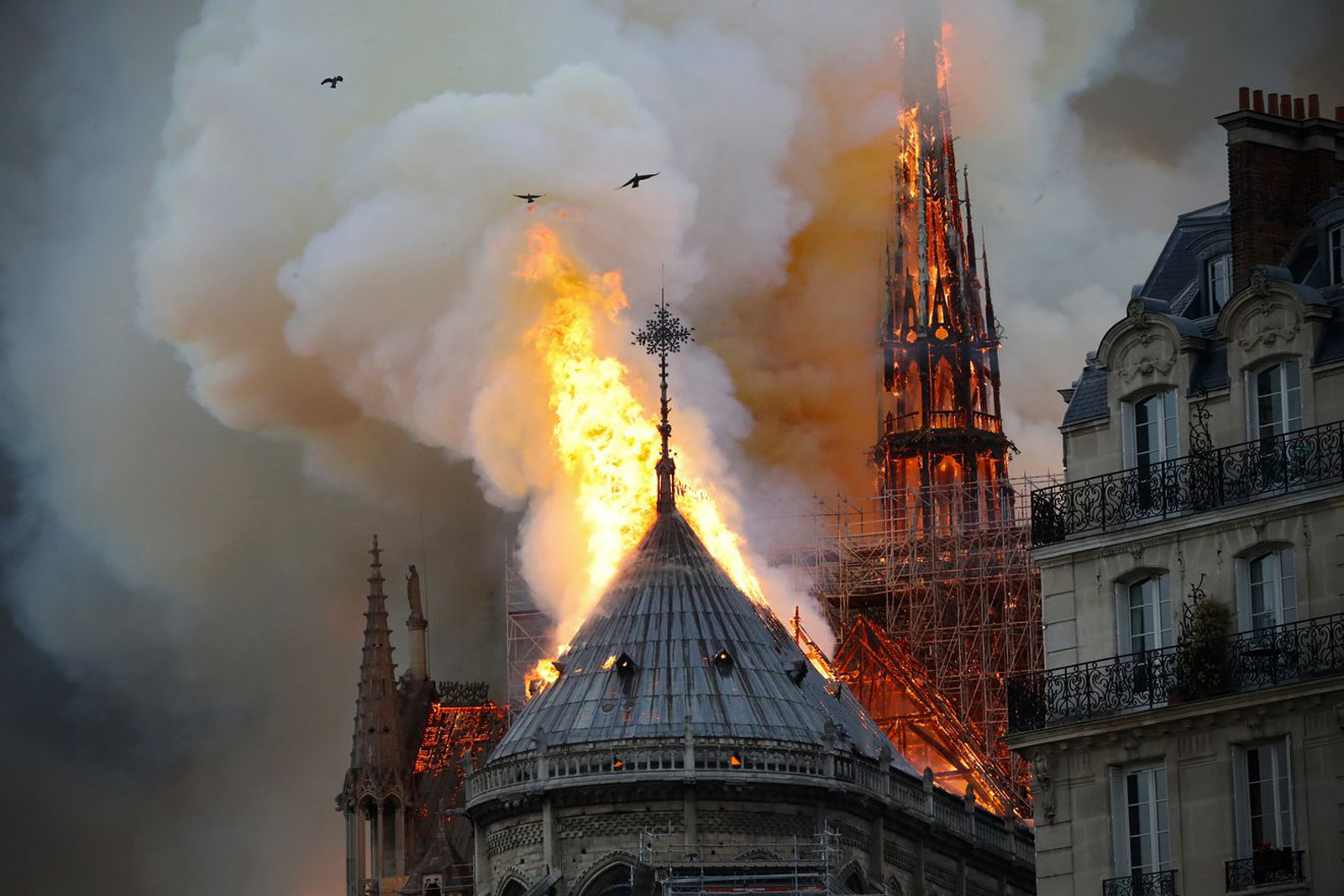 Notre Dame in brand